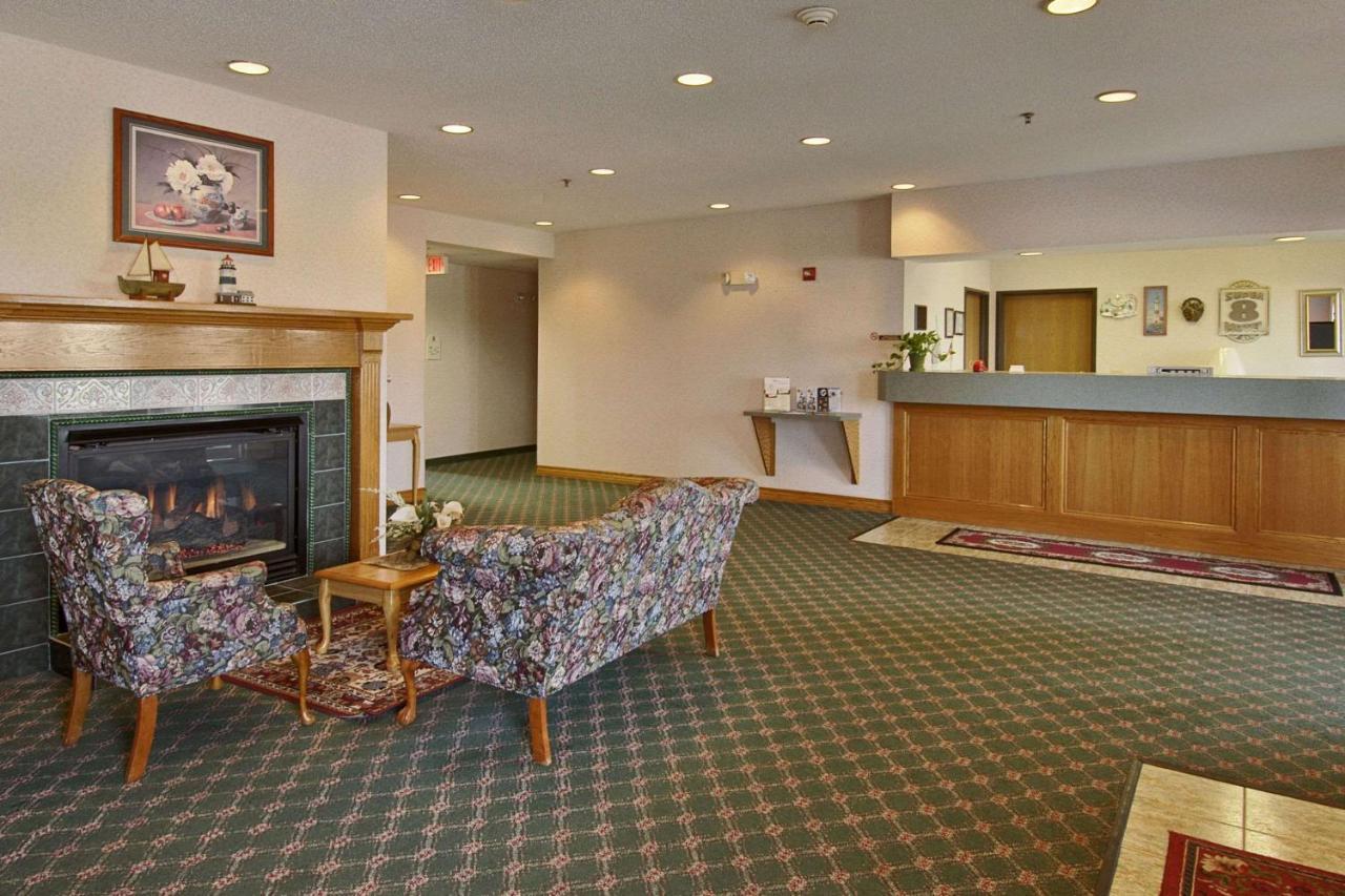 Rodeway Inn Urbana Champaign University Area Exteriör bild