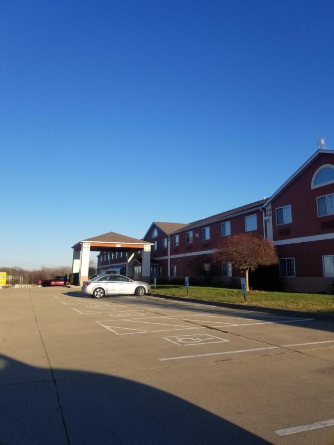 Rodeway Inn Urbana Champaign University Area Exteriör bild