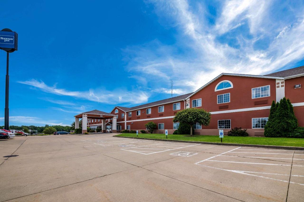 Rodeway Inn Urbana Champaign University Area Exteriör bild